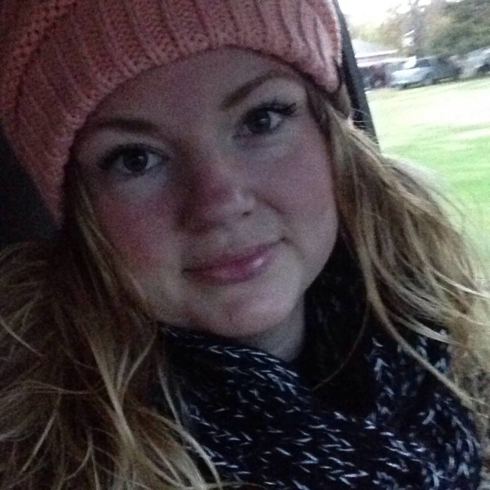 Meet your Posher, Alisa